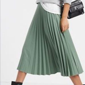 NEW Pleated Sage midi skirt
